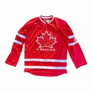 Team Canada Vancouver 2010 Olympics Nike Hockey Jersey Size: S